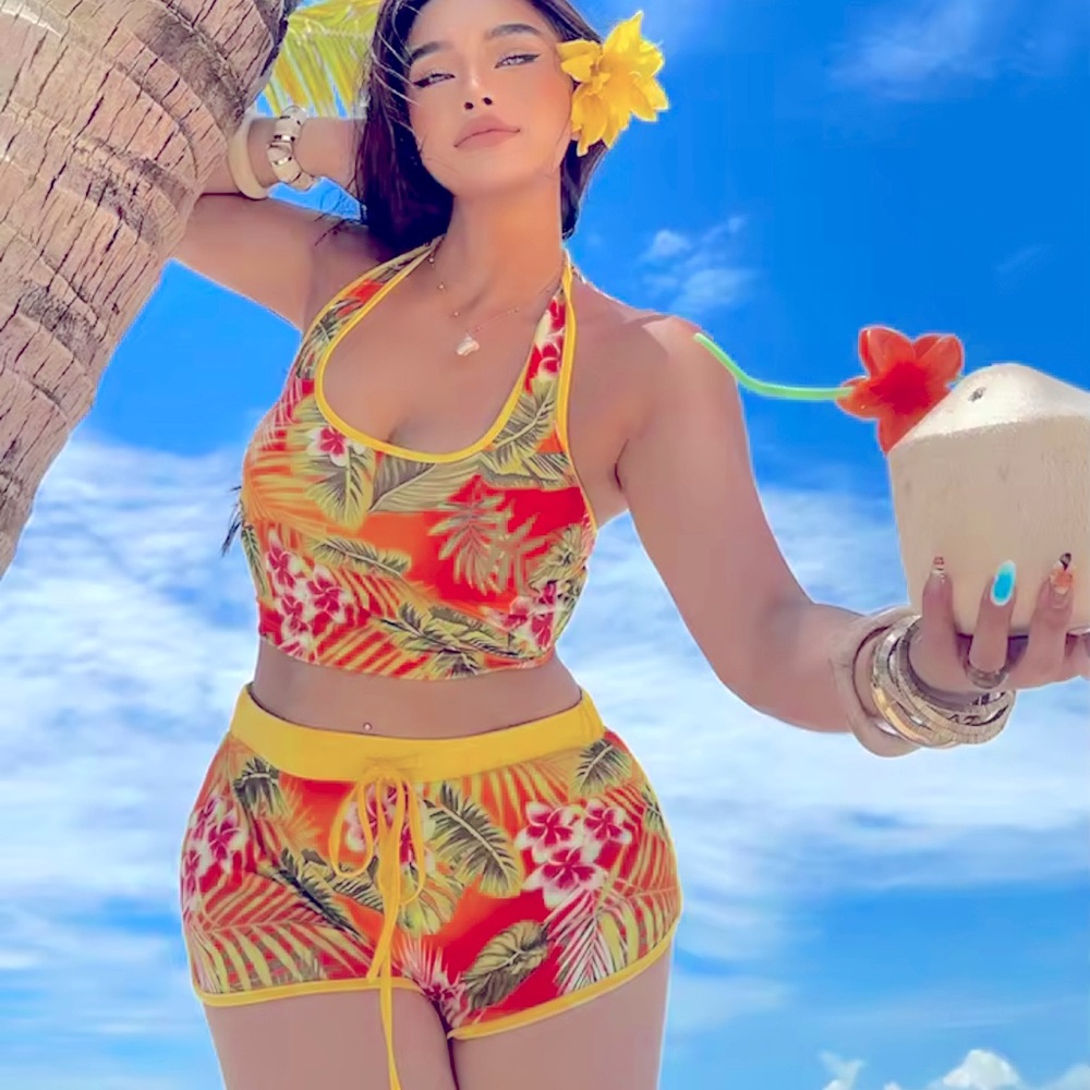 Plus Sized Tropical Flower Bikini 1XL (size 14)